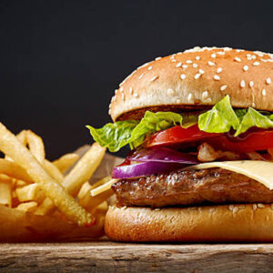 BURGUER + PAPAS
