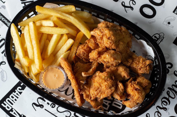 TENDERS DE POLLO + PAPAS FRITAS